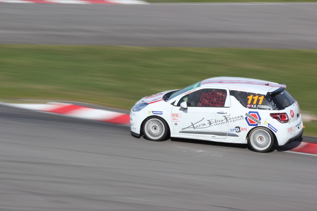 Karin Elise Fossen, Vålerbanen 2016
(Foto: Niklas Majgaard/Citroën DS3 Cup)